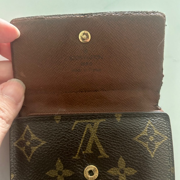 Louis Vuitton Monogram Trifold Wallet - Picture 4 of 10